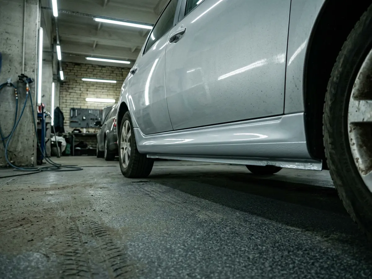 Peugeot 408 — покраска порогов